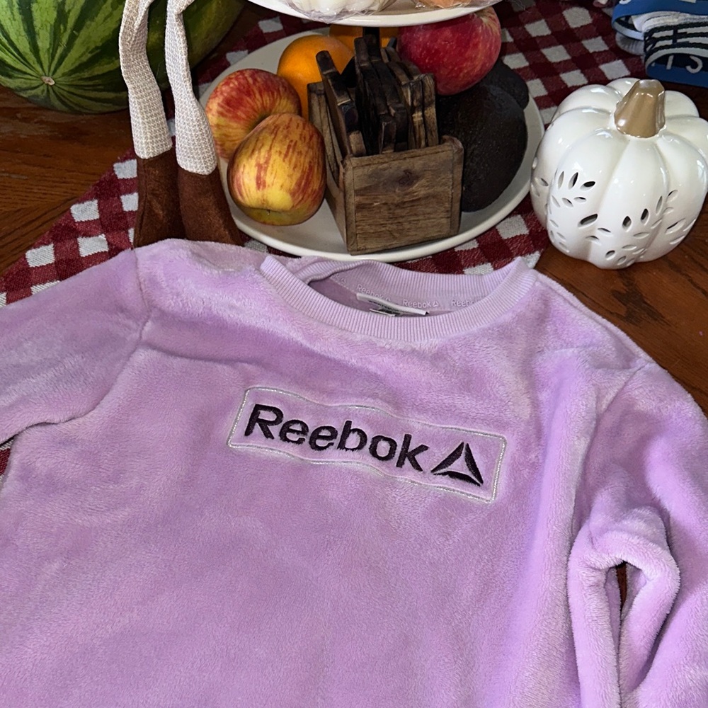 Reebok Light Purple mircofiber Pullover